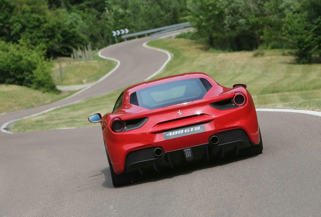 2017 FERRARI 488 GTB