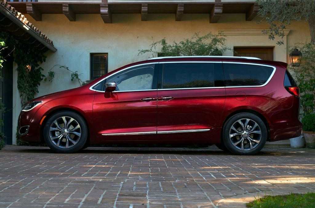 CHRYSLER PACIFICA