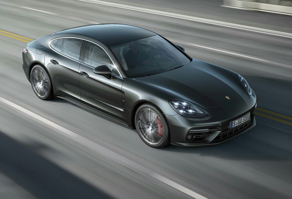 2017 PORSCHE PANAMERA