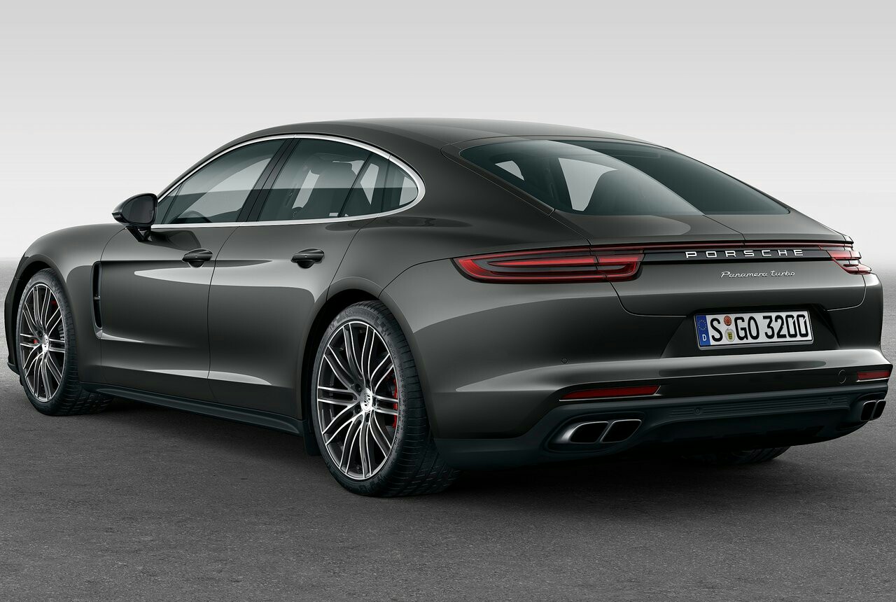 2017 PORSCHE PANAMERA