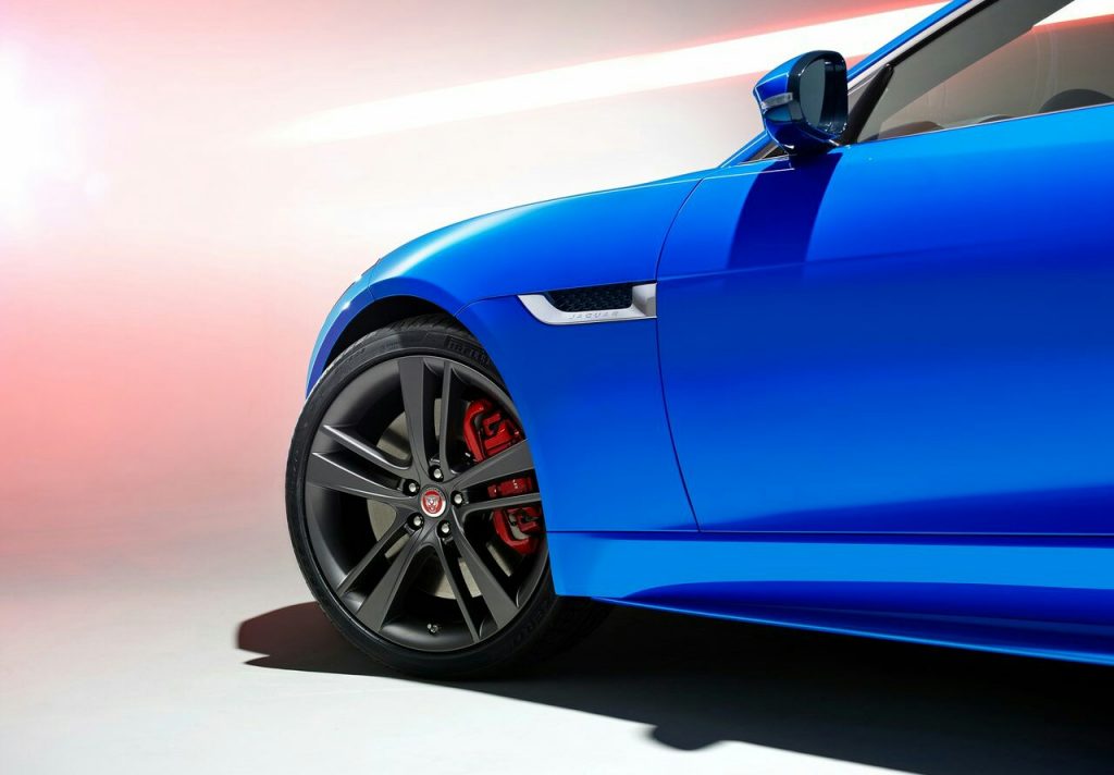 2016 JAGUAR F-TYPE British Design Edition