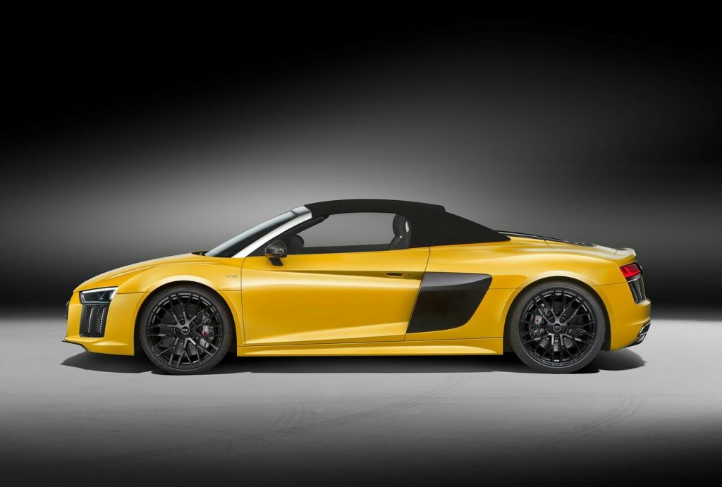 2017 AUDI R8 SPYDER V10