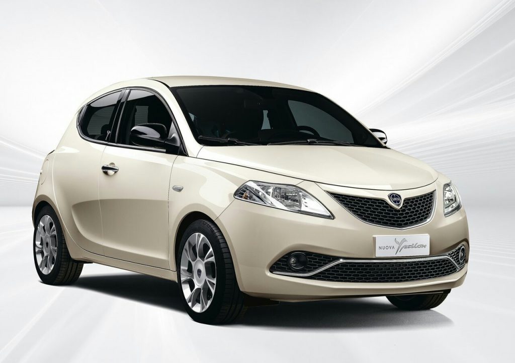 2016 Lancia Ypsilon|Oopscars