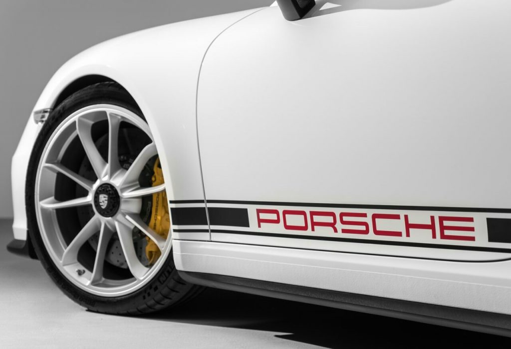2017 PORSCHE 911 R