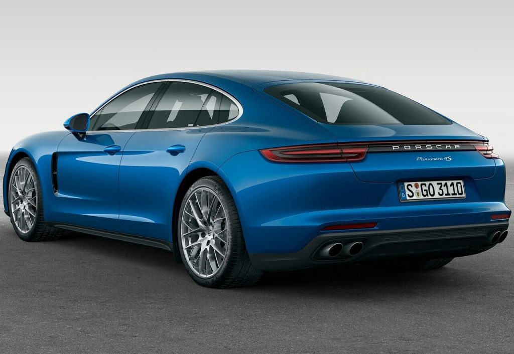 2017 PORSCHE PANAMERA