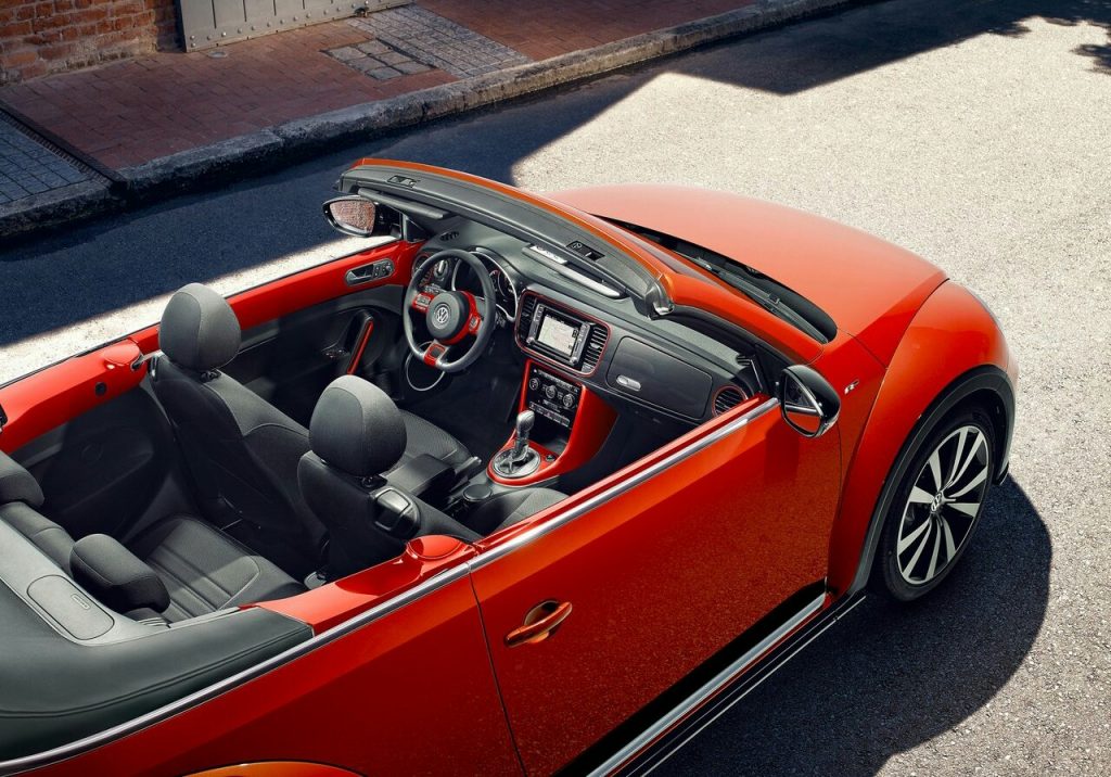 2017 VW BEETLE