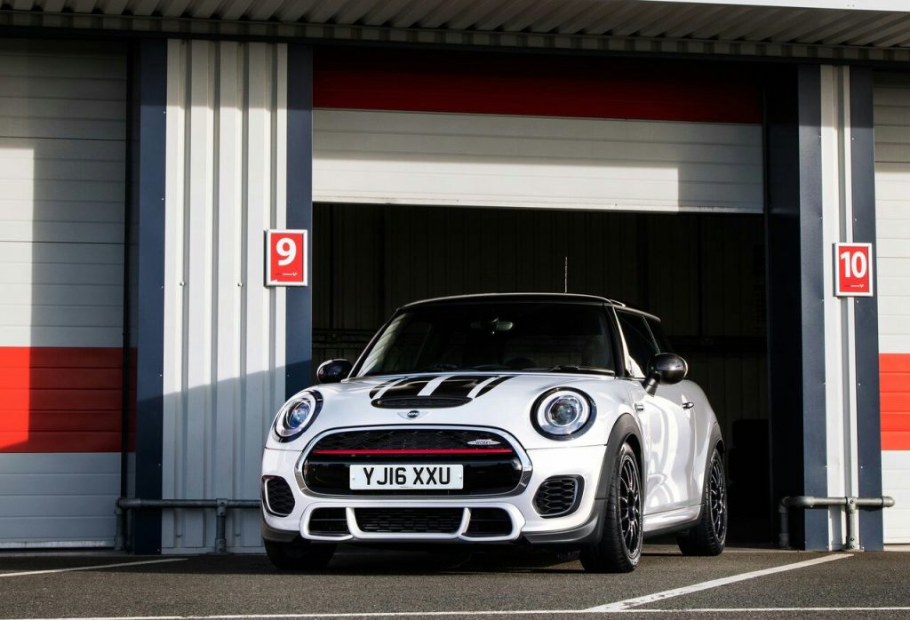 2017 MINI JOHN COOPER WORKS Challenge