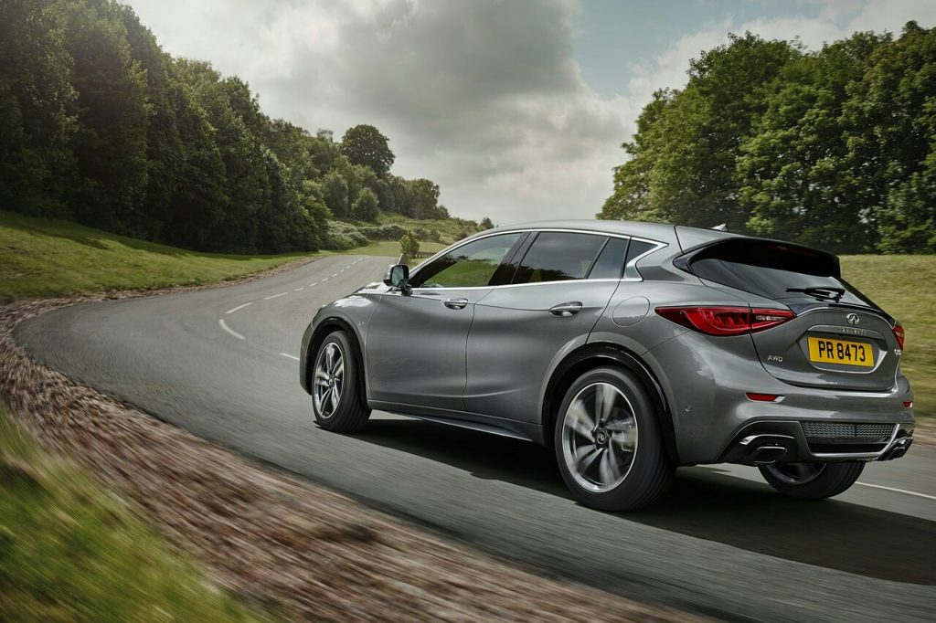2016 INFINITI Q30