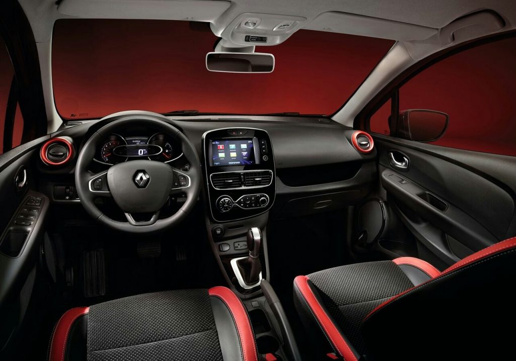 2017 RENAULT CLIO