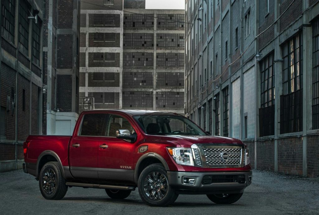 2017 NISSAN TITAN