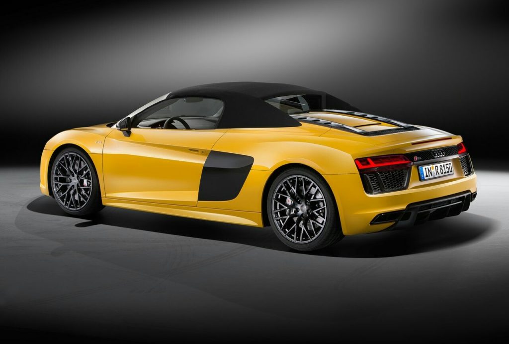 2017 AUDI R8 SPYDER V10