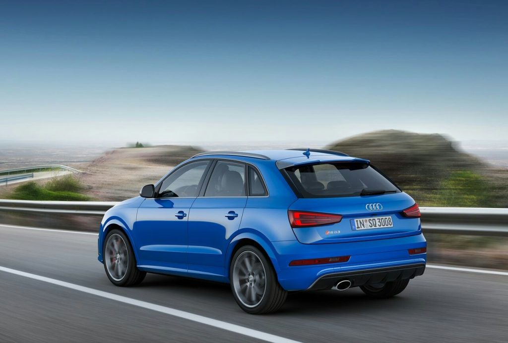 2017 AUDI RSQ3