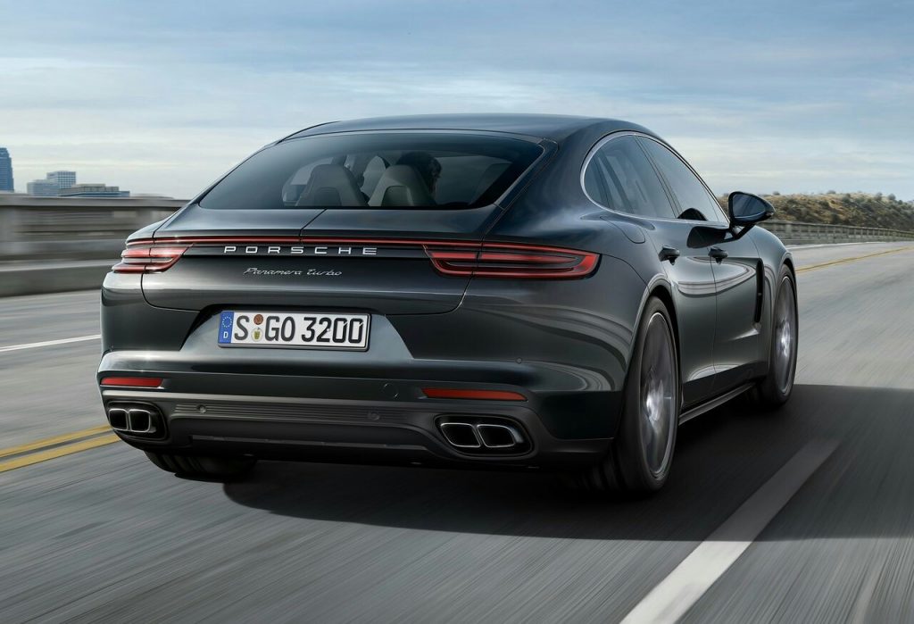 2017 PORSCHE PANAMERA