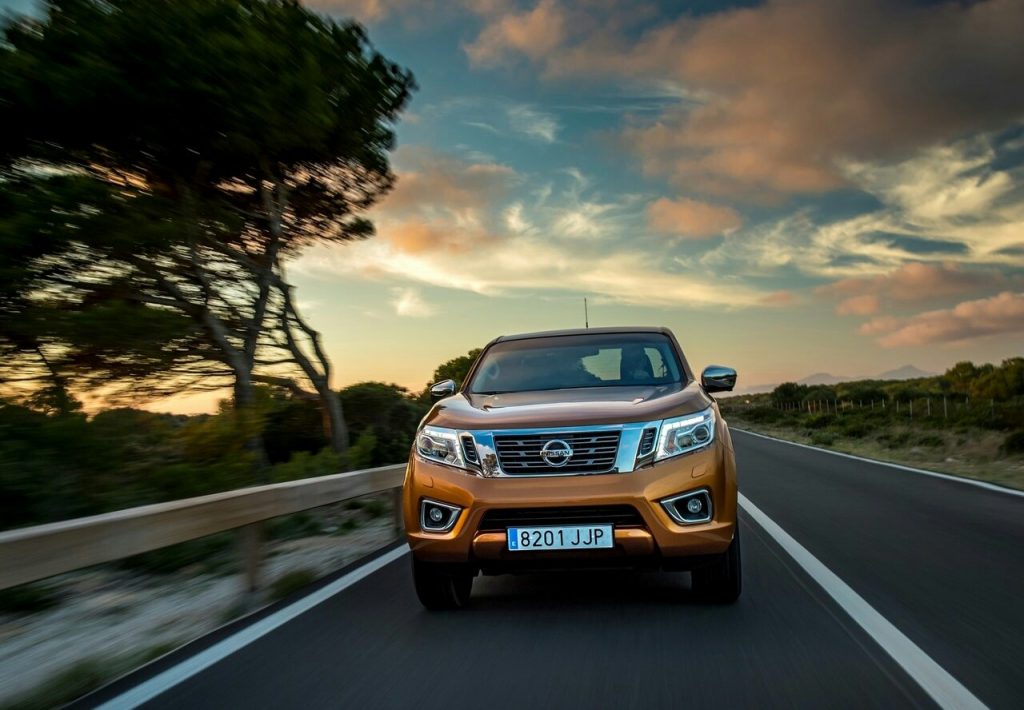 Navara NP300|Oopscars