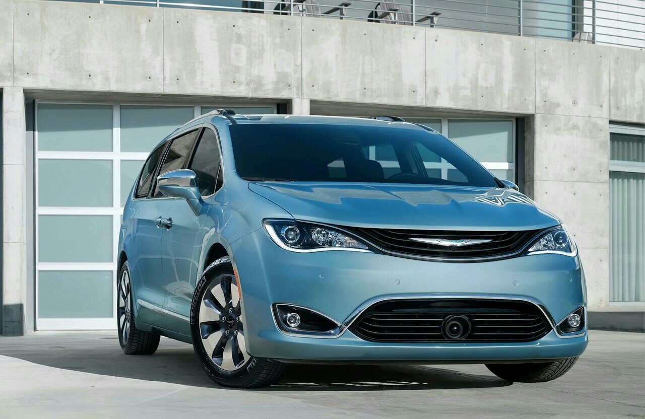 CHRYSLER PACIFICA