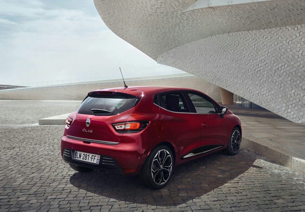 2017 RENAULT CLIO