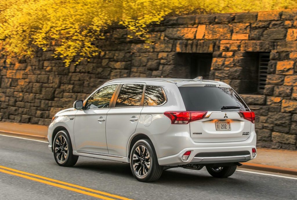 2017 MITSUBISHI OUTLANDER PHEV