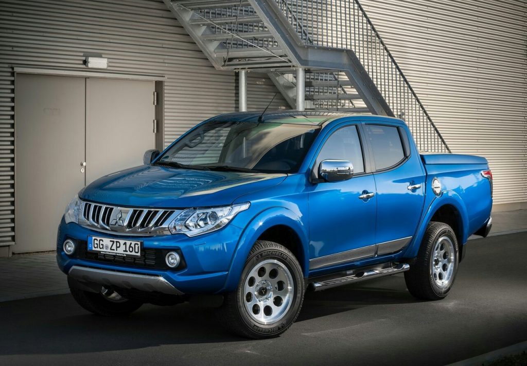 2017 MITSUBISHI L200