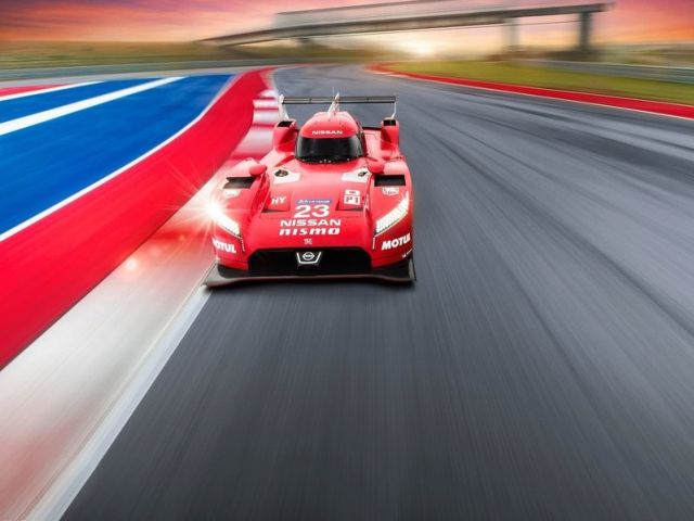 NISSAN GT-R LM NISMO RACECAR