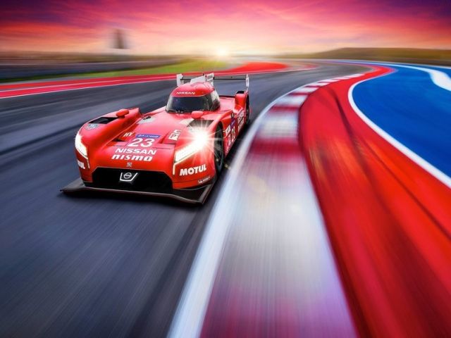 NISSAN GT-R LM NISMO RACECAR