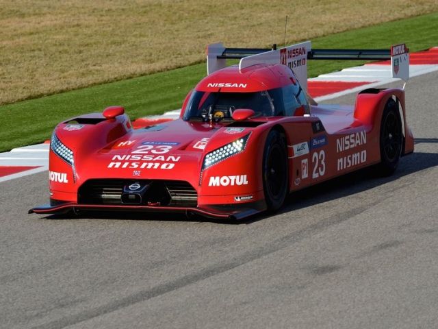 NISSAN GT-R LM NISMO RACECAR