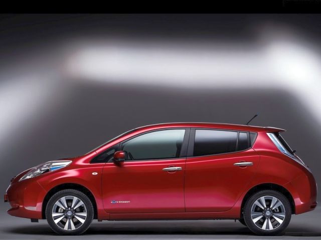 NISSAN_Leaf_red_profile_pic-4