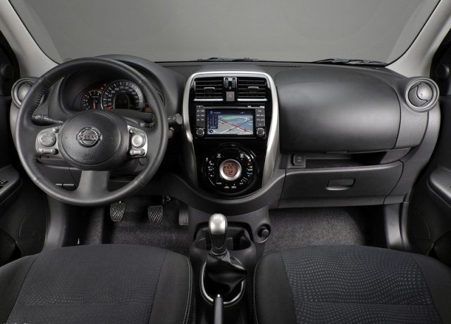 NISSAN_MICRA_Restyle_2014_dashboard_pic-11