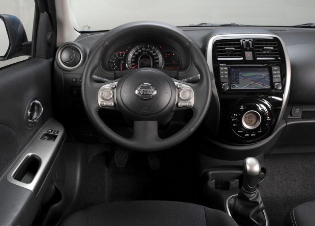 NISSAN_MICRA_Restyle_2014_steeringwheel_pic-10