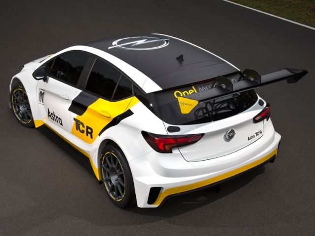 OPEL_ASTRA_TCR_pic-2