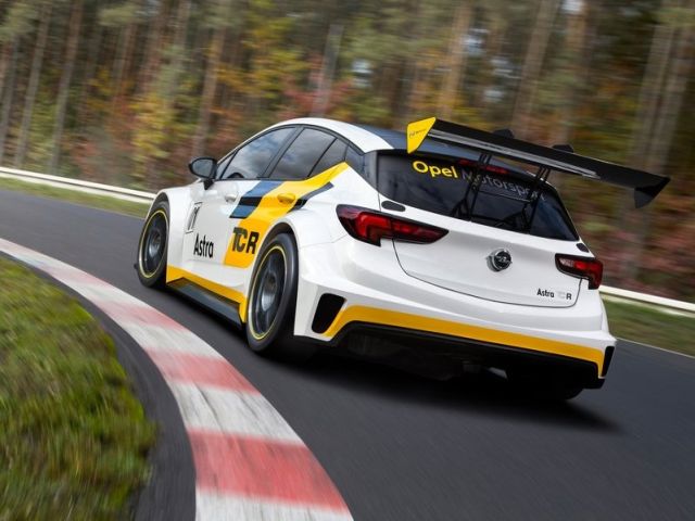 OPEL_ASTRA_TCR_pic-5