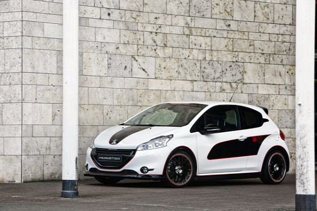 PEUGEOT 208 tuned by MUSKETIER