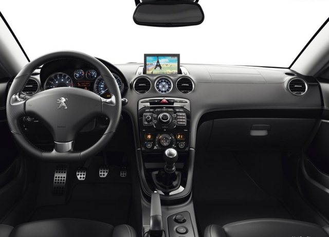 PEUGEOT RCZ white interior pictures