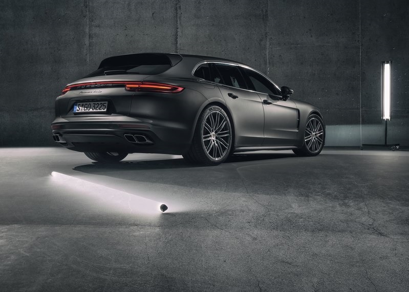 PORSCHE PANAMERA SPORT TURISMO-2018