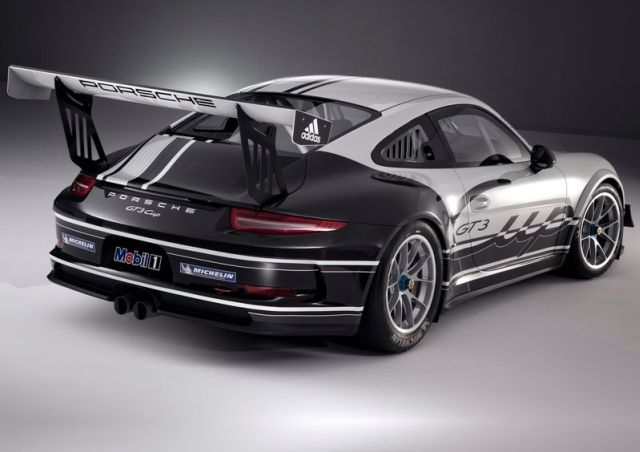 PORSCHE_911_GT3_CUP_pic-5