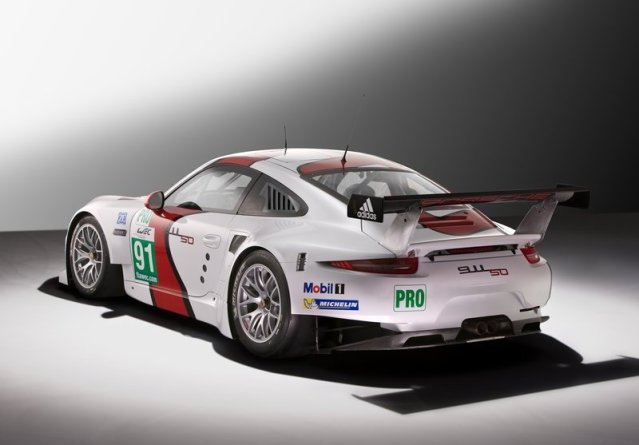 PORSCHE_911_RSR_pic-4