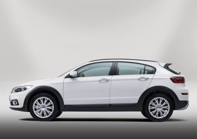 QOROS_3_CITY_SUV_1.6T_pic-6