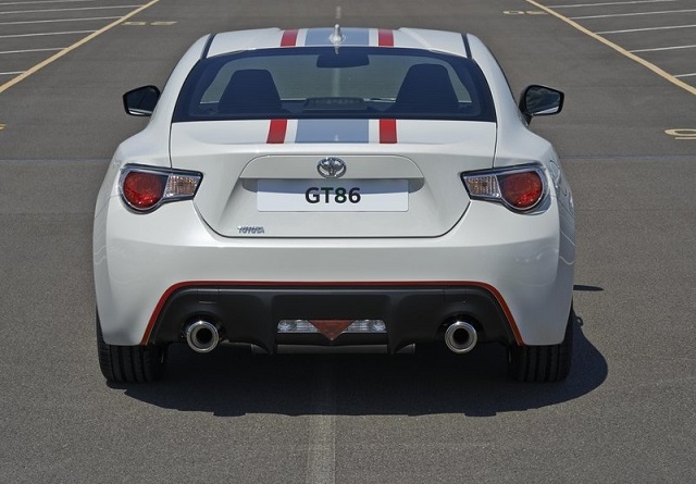 TOYOTA_GT86_BLANCO_pic-5