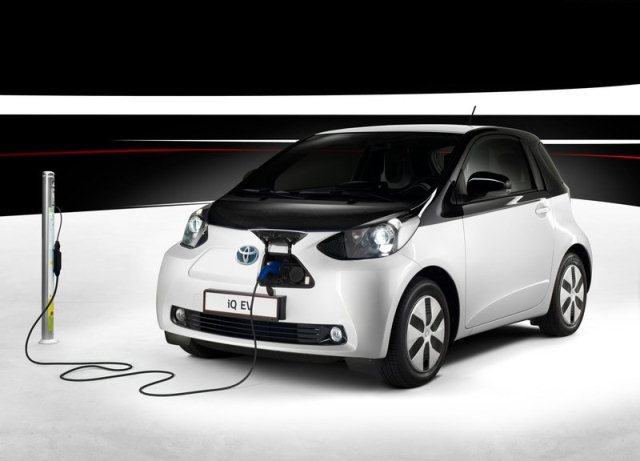 2014 TOYOTA IQ Electric