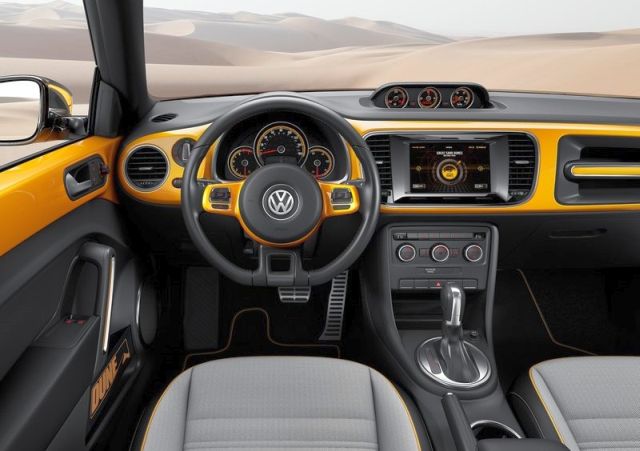 VW_BEETLE_DUNE_Concept_steeringwheel_pic-5