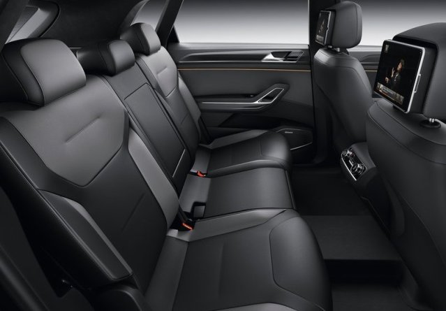 VW_CROSSBLUE_COUPE_Concept_seats_pic-8