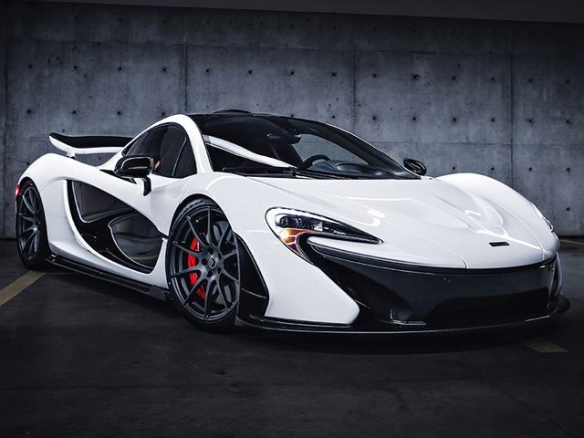 2015 McLaren P1