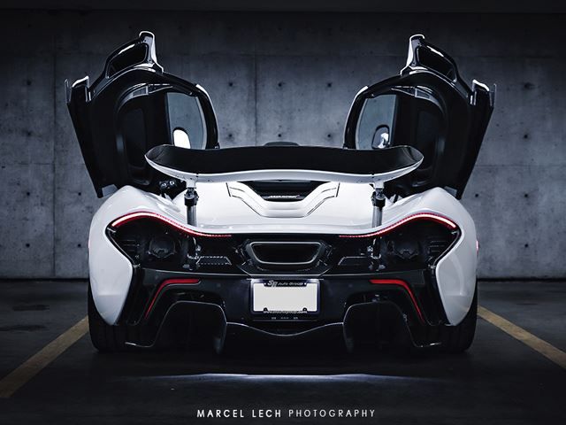 2015 McLaren P1