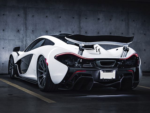 2015 McLaren P1